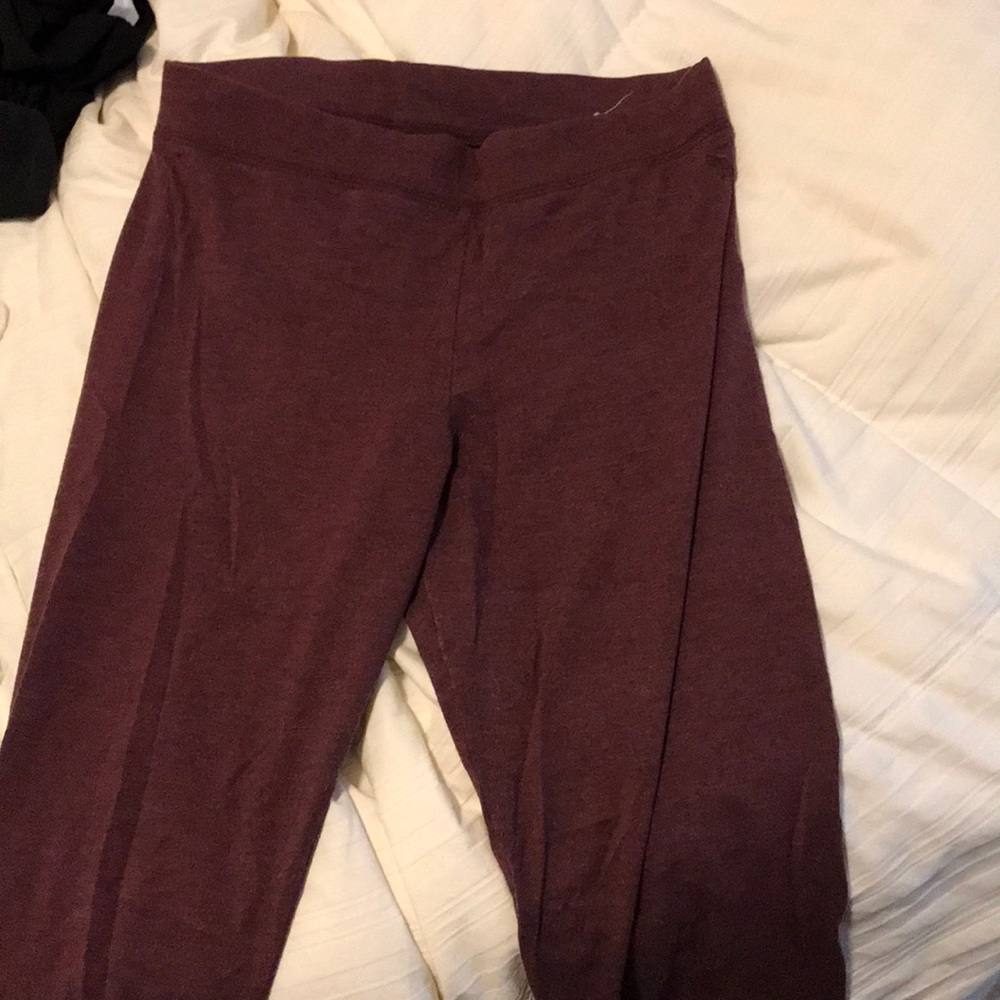 maroon leggings